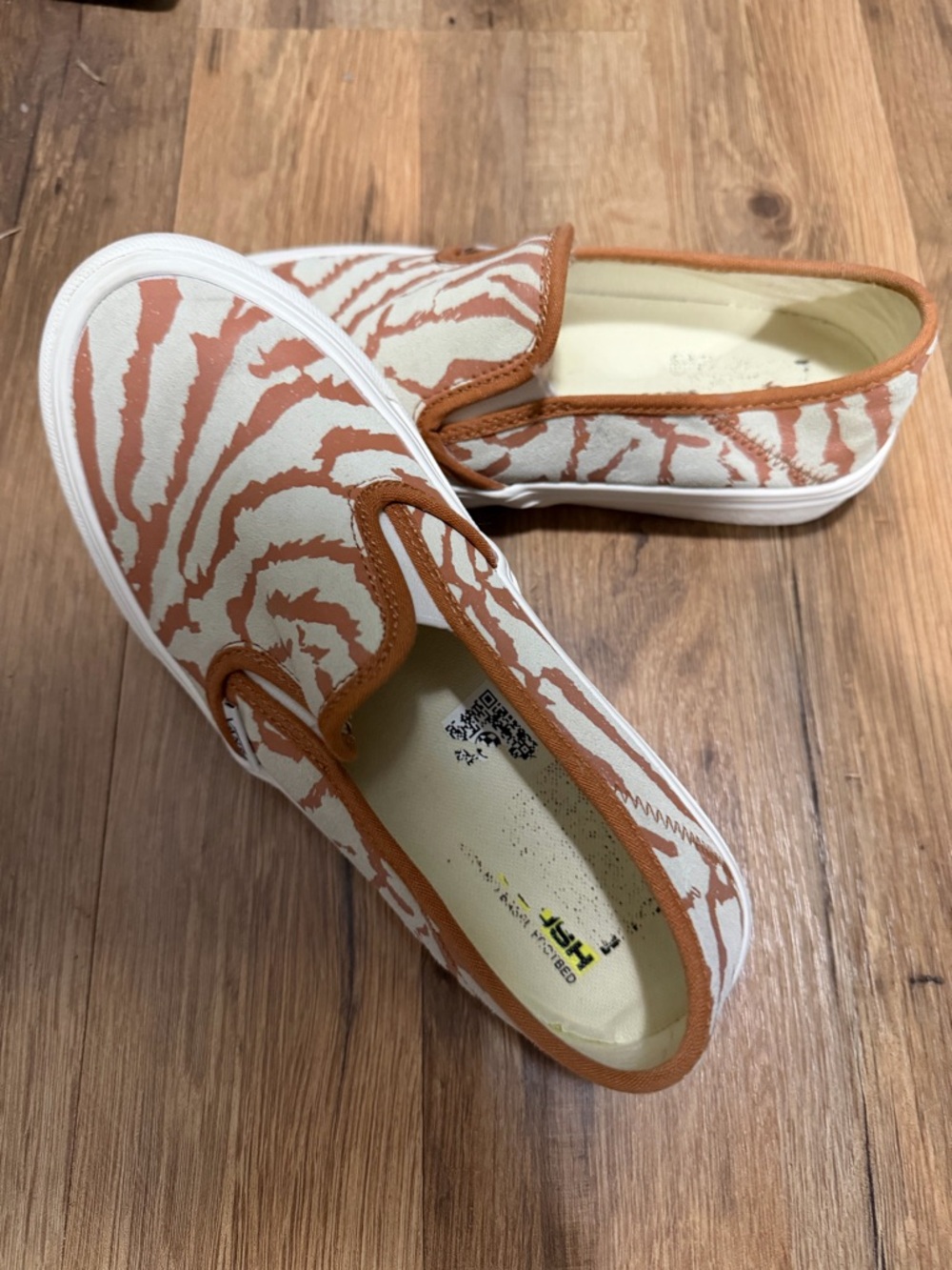 Vans Slip-On Zebra Print Canvas Shoes in Rust & White